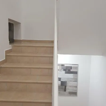 Vipava سيلتسي
