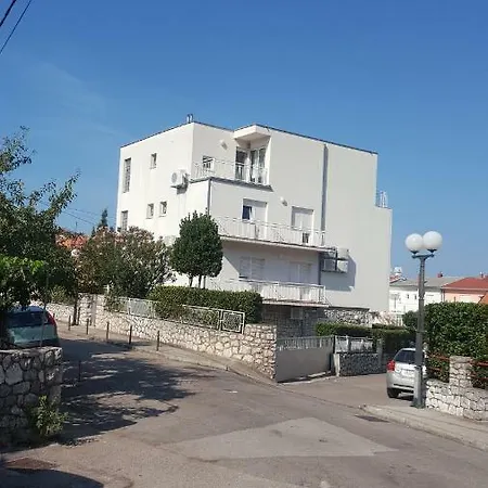 Vipava شقة