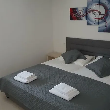 Apartment Vipava Selce