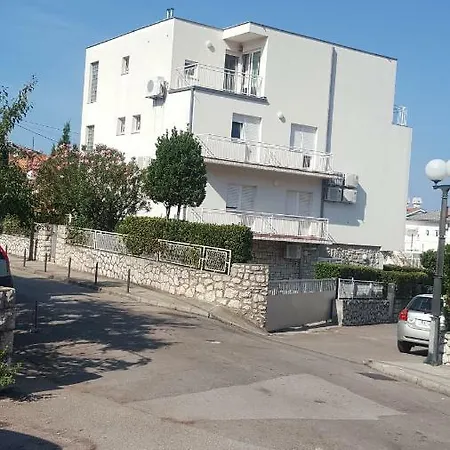 Vipava سيلتسي